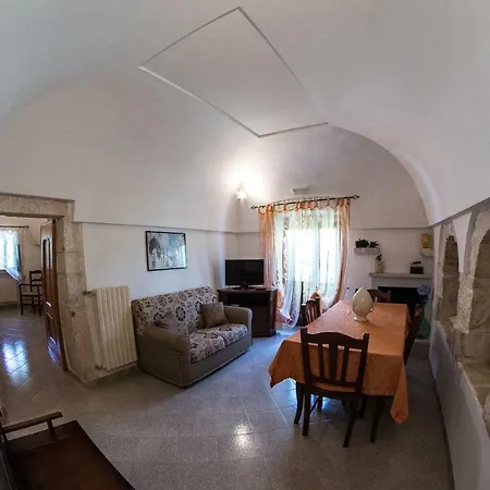 Grotta Di Figazzano *