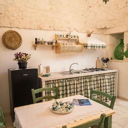 Grotta Di Figazzano * Cisternino